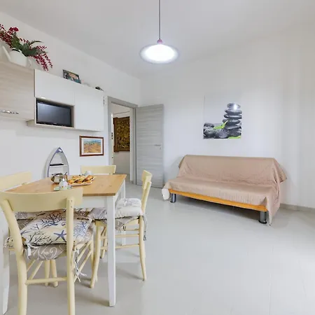 Shaka's Flat Apartment San Foca